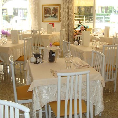 Hotel Villa Luisa Lignano Sabbiadoro Zewnętrze zdjęcie