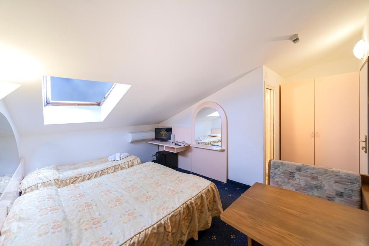 Hotel Villa Luisa Lignano Sabbiadoro Zewnętrze zdjęcie