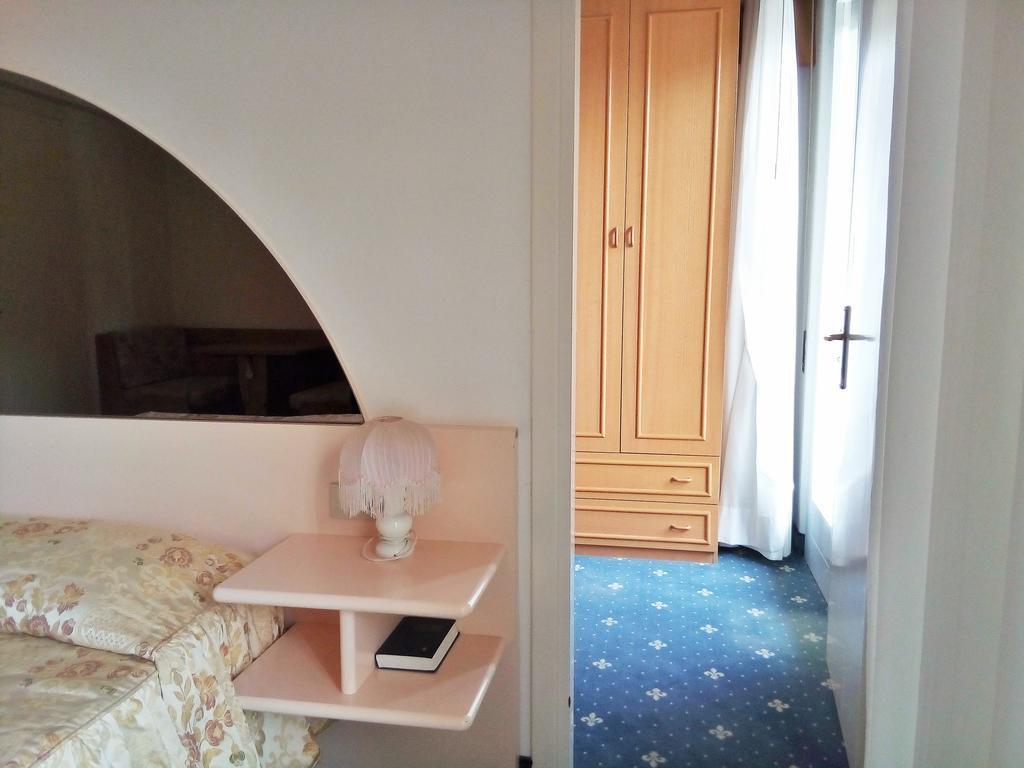 Hotel Villa Luisa Lignano Sabbiadoro Zewnętrze zdjęcie